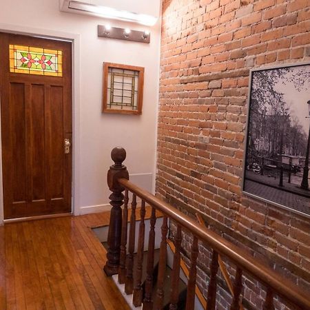 Perfect For Groups Big Livingroom 2 Backyard 3Br Montréal Exteriör bild