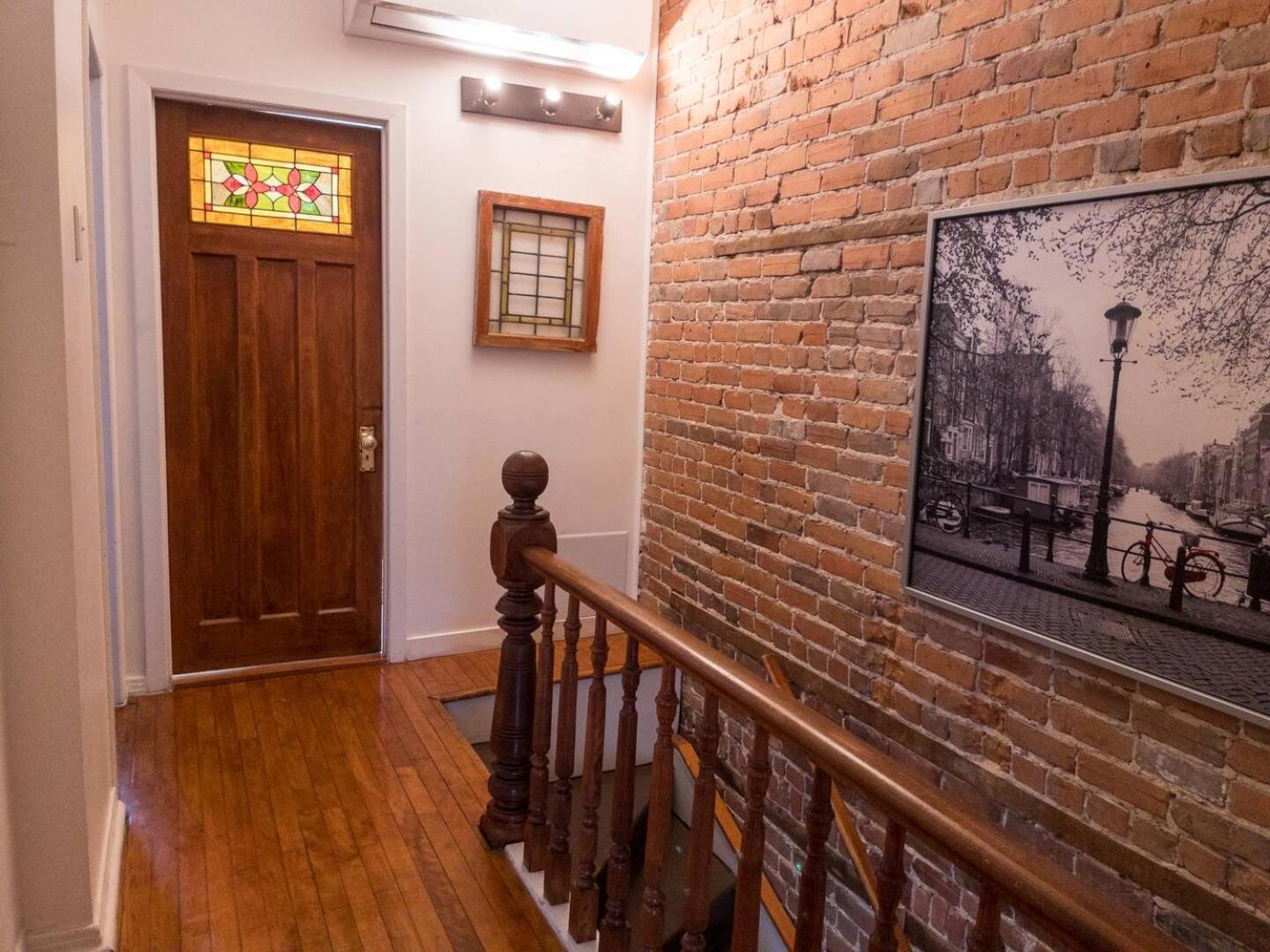 Perfect For Groups Big Livingroom 2 Backyard 3Br Montréal Exteriör bild