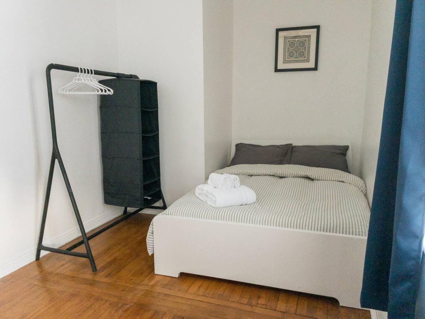 Perfect For Groups Big Livingroom 2 Backyard 3Br Montréal Exteriör bild